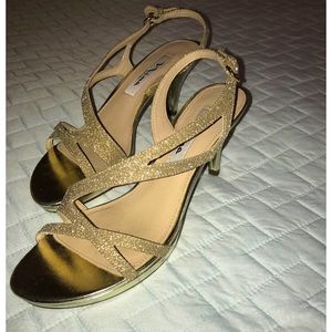 Nina Nura Platino Gold Sandals